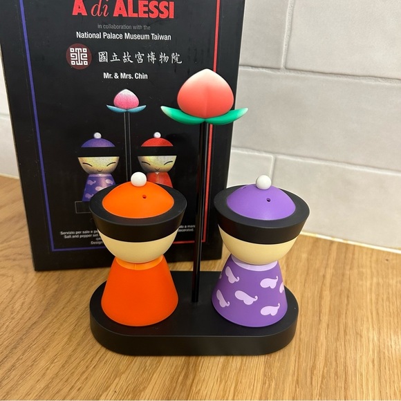 NEW A di Alessi Mr. & Mrs. Chin Salt & Pepper Shakers ASG79 SET3 - Picture 4 of 5